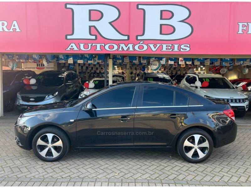 CHEVROLET - CRUZE - 2012/2012 - Preta - R$ 56.900,00