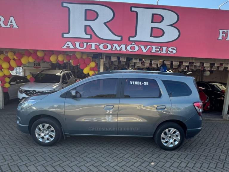 CHEVROLET - SPIN - 2014/2014 - Cinza - R$ 58.900,00