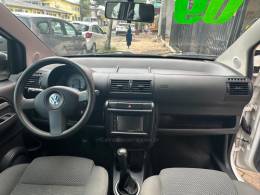 VOLKSWAGEN - FOX - 2008/2008 - Branca - R$ 25.900,00