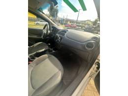 FIAT - PUNTO - 2017/2017 - Branca - R$ 49.900,00