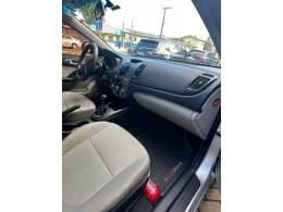 KIA MOTORS - CERATO - 2011/2011 - Prata - R$ 44.900,00