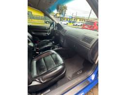 VOLKSWAGEN - GOLF - 2001/2001 - Azul - R$ 25.900,00