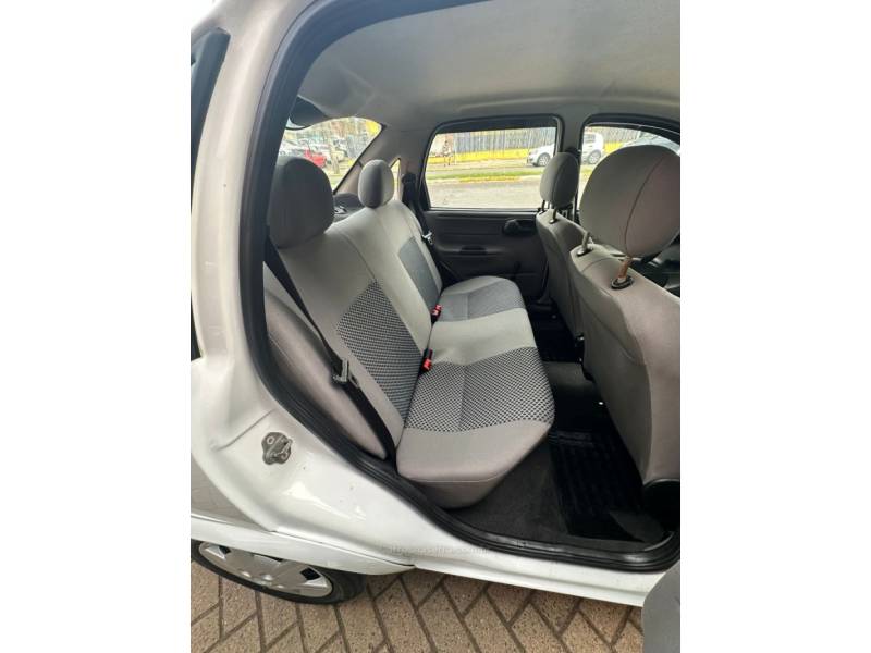 CHEVROLET - CLASSIC - 2011/2011 - Branca - R$ 24.900,00