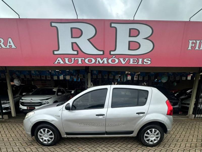 RENAULT - SANDERO - 2010/2010 - Prata - R$ 30.900,00