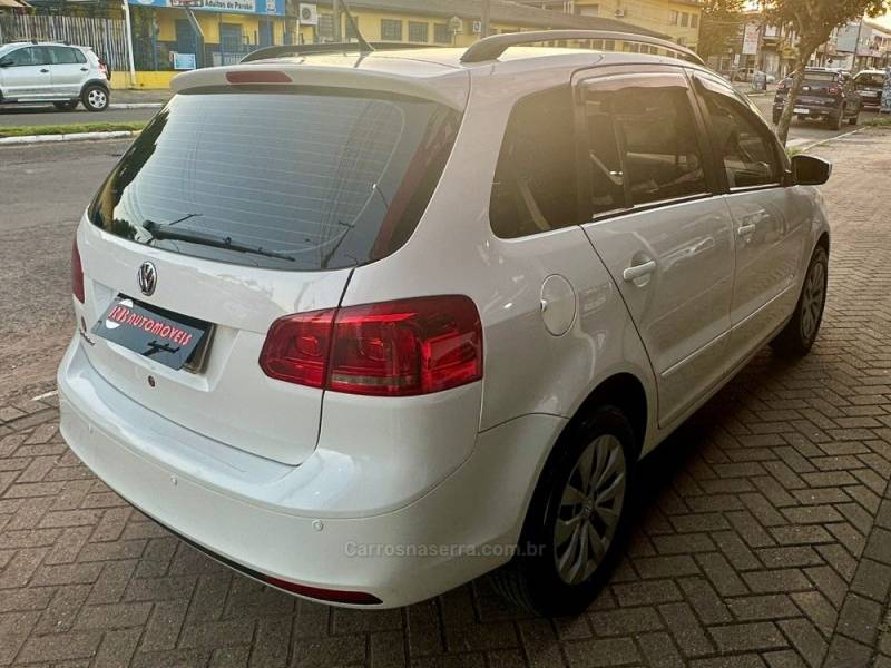 VOLKSWAGEN - SPACEFOX - 2012/2013 - Branca - R$ 45.900,00