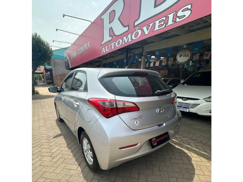 HYUNDAI - HB20 - 2013/2013 - Prata - R$ 45.900,00