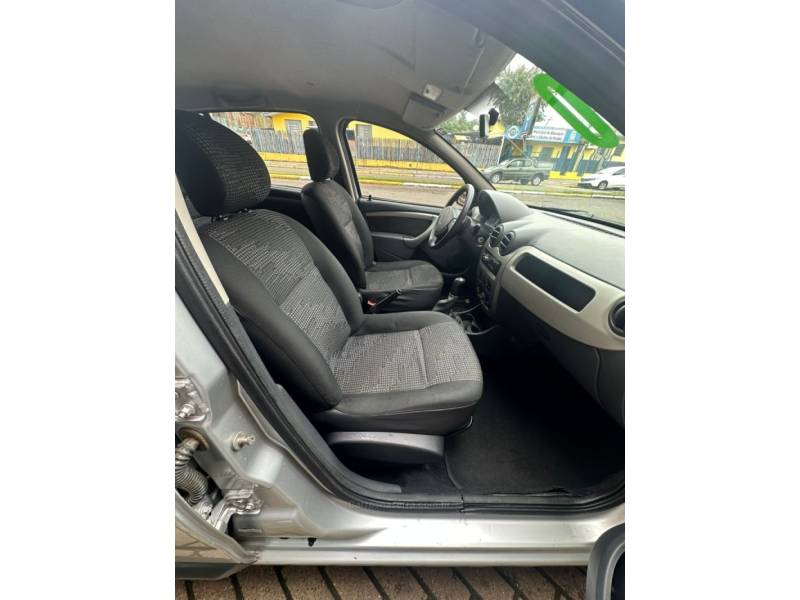 RENAULT - SANDERO - 2010/2010 - Prata - R$ 30.900,00