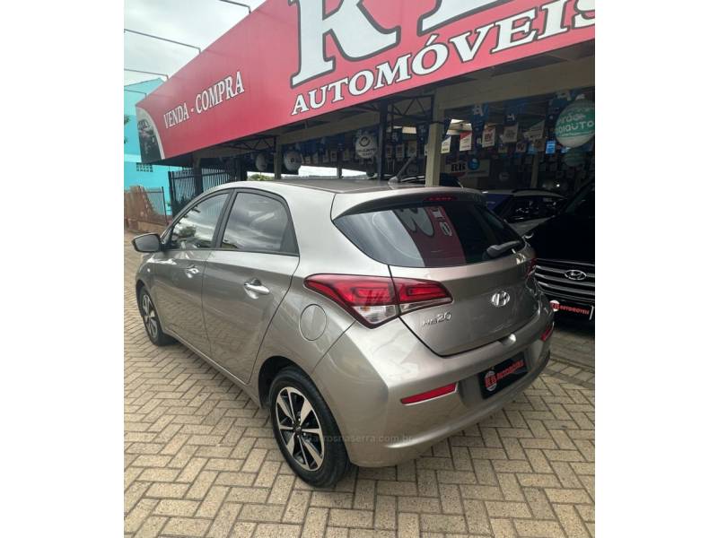 HYUNDAI - HB20 - 2017/2017 - Cinza - R$ 54.900,00