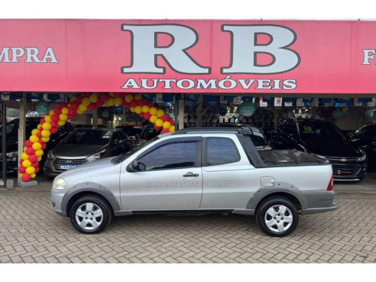 FIAT - STRADA - 2011/2012 - Prata - R$ 55.900,00