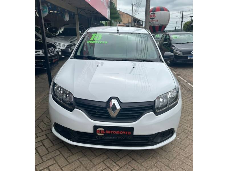 RENAULT - LOGAN - 2015/2015 - Branca - R$ 35.900,00