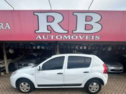 RENAULT - SANDERO - 2011/2011 - Branca - R$ 31.900,00