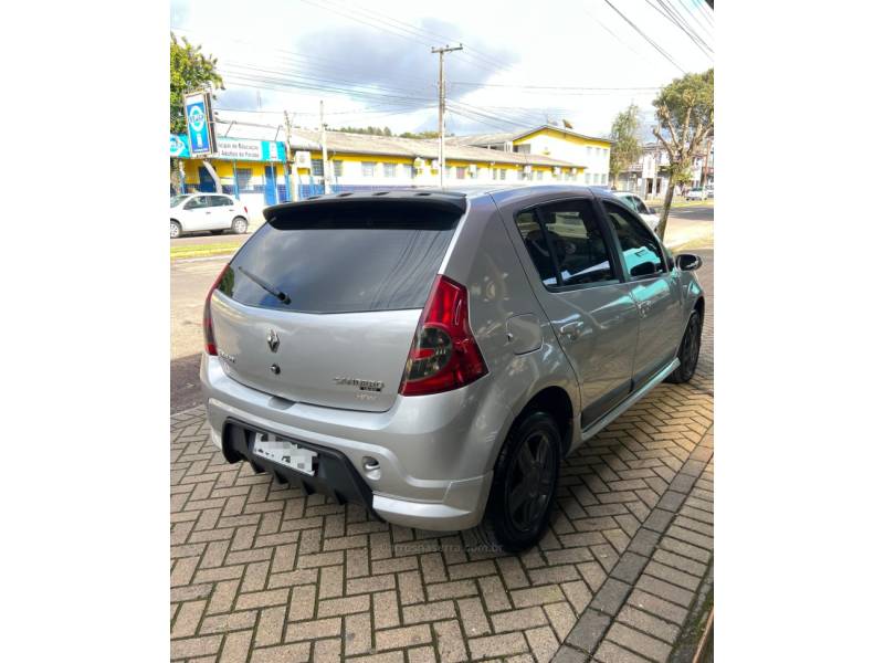 RENAULT - SANDERO - 2008/2008 - Prata - R$ 29.900,00