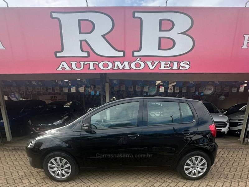 VOLKSWAGEN - FOX - 2011/2011 - Preta - R$ 34.900,00