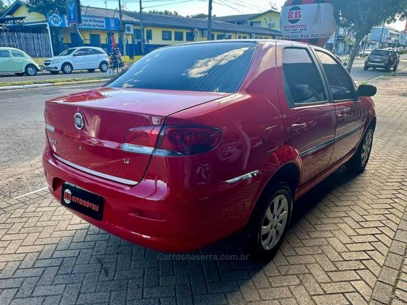 FIAT - SIENA - 2009/2009 - Vermelha - R$ 27.900,00