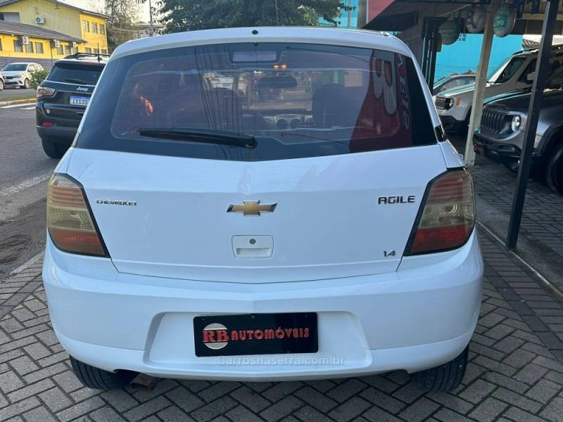 CHEVROLET - AGILE - 2011/2011 - Branca - R$ 37.900,00