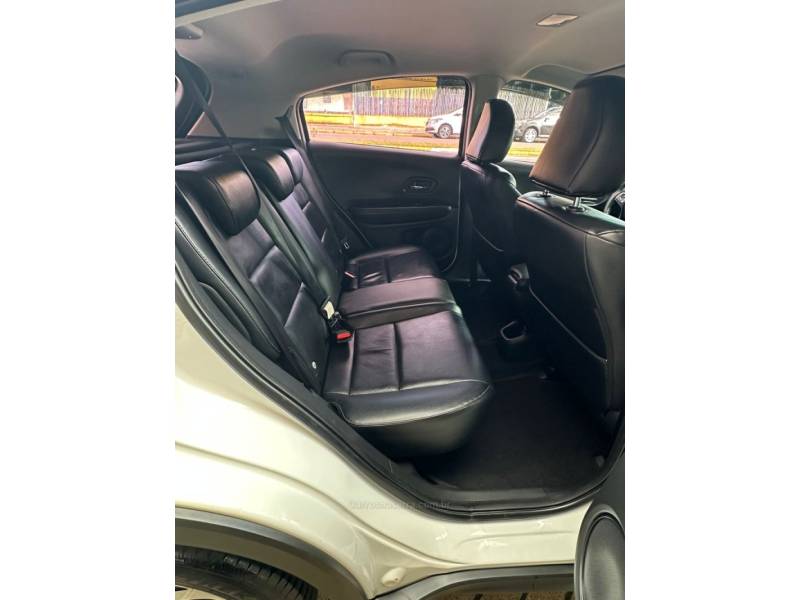 HONDA - HR-V - 2018/2018 - Branca - R$ 99.900,00