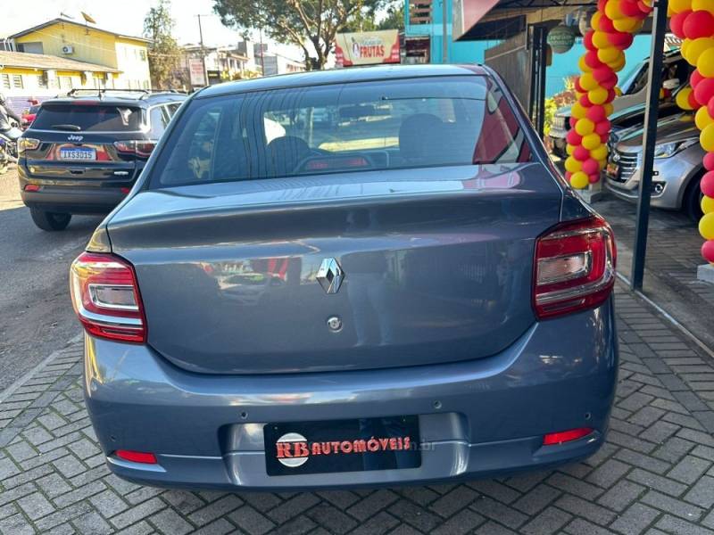 RENAULT - LOGAN - 2013/2014 - Cinza - R$ 36.900,00