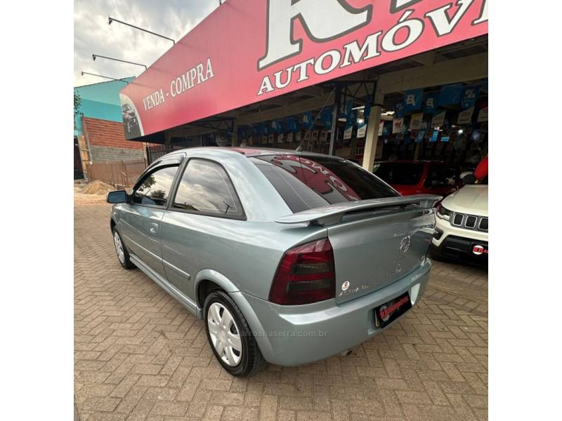 CHEVROLET - ASTRA - 2003/2003 - Cinza - R$ 23.900,00
