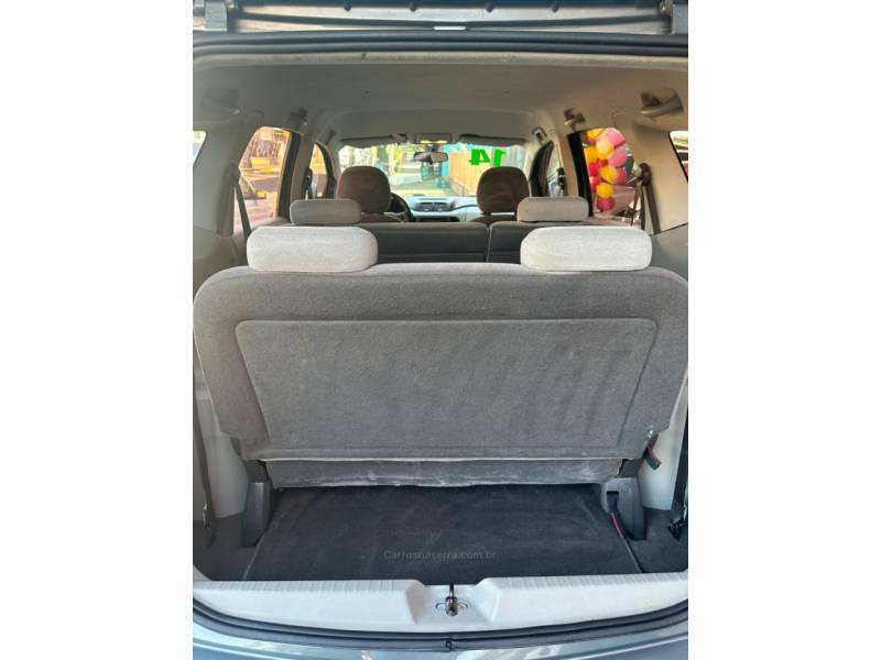 CHEVROLET - SPIN - 2014/2014 - Cinza - R$ 58.900,00