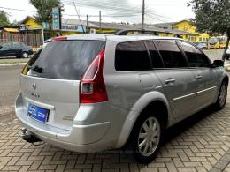 RENAULT - MÉGANE - 2011/2012 - Prata - R$ 36.900,00