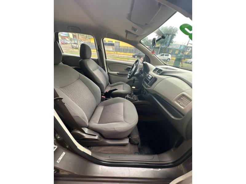 CHEVROLET - SPIN - 2013/2013 - Cinza - R$ 40.900,00