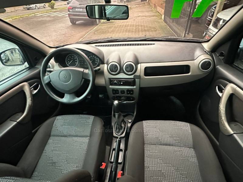 RENAULT - SANDERO - 2011/2011 - Preta - R$ 32.900,00