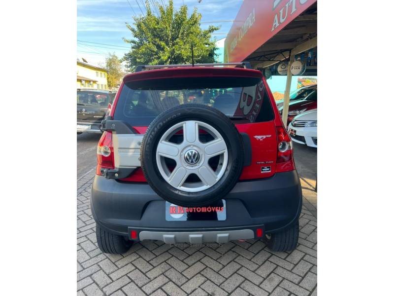 VOLKSWAGEN - CROSSFOX - 2008/2008 - Vermelha - R$ 35.900,00