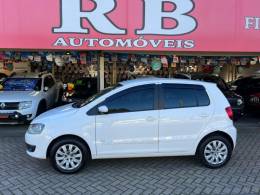 VOLKSWAGEN - FOX - 2013/2013 - Branca - R$ 37.900,00