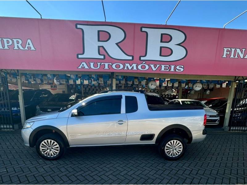 VOLKSWAGEN - SAVEIRO - 2013/2013 - Cinza - R$ 46.900,00