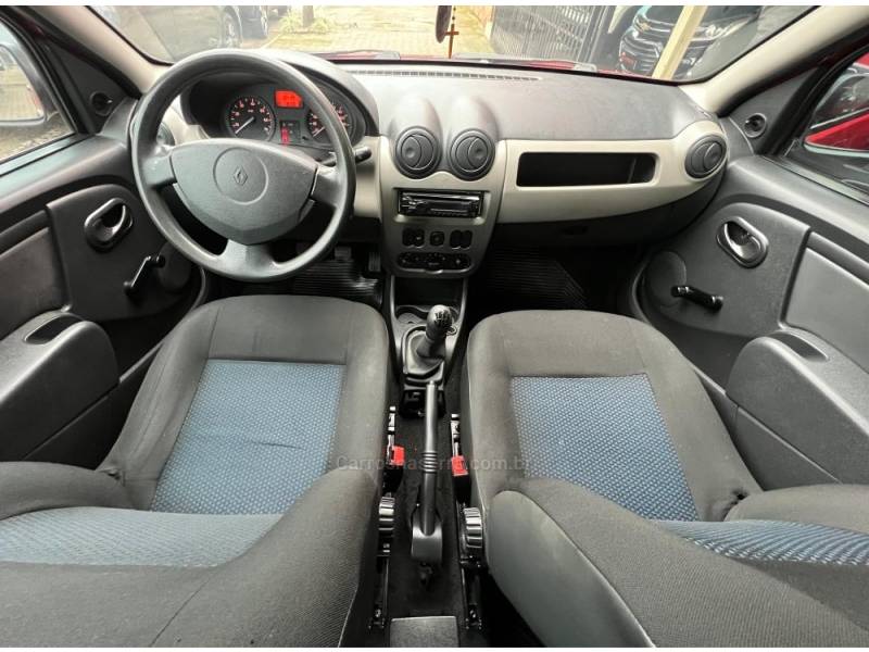 RENAULT - SANDERO - 2009/2010 - Vermelha - R$ 23.900,00