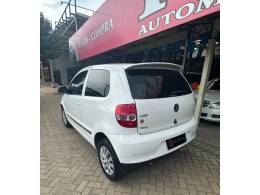 VOLKSWAGEN - FOX - 2008/2008 - Branca - R$ 25.900,00