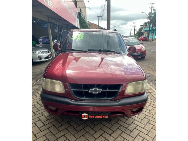 CHEVROLET - S10 - 1996/1996 - Vinho - R$ 29.900,00