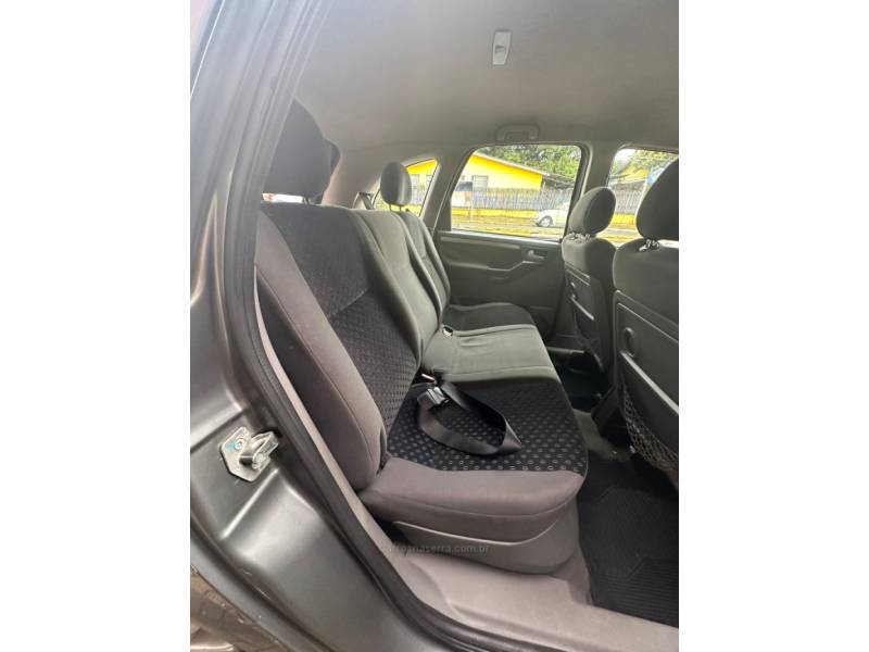 CHEVROLET - MERIVA - 2011/2011 - Cinza - R$ 35.900,00