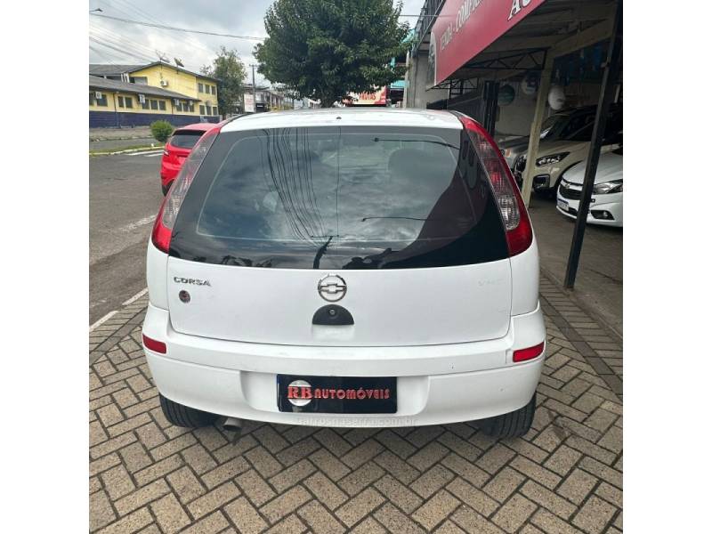 CHEVROLET - CORSA - 2004/2004 - Branca - R$ 19.900,00