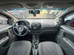 FIAT - PALIO - 2014/2014 - Vermelha - R$ 38.900,00
