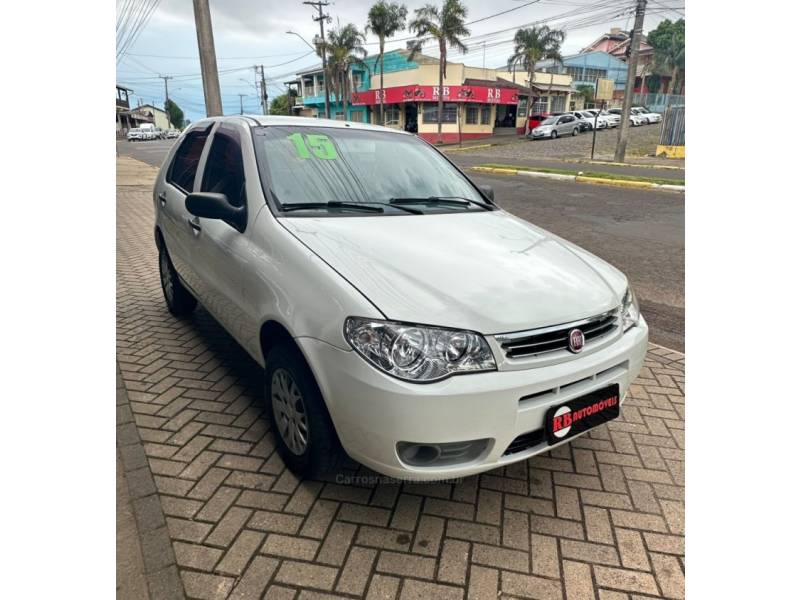 FIAT - PALIO - 2015/2015 - Branca - R$ 37.900,00