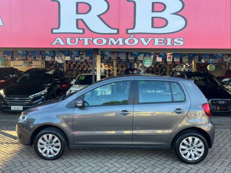 VOLKSWAGEN - FOX - 2012/2012 - Cinza - R$ 34.900,00