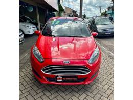 FORD - FIESTA - 2017/2017 - Vermelha - R$ 53.900,00