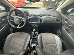 CHEVROLET - ONIX - 2016/2017 - Branca - R$ 59.900,00