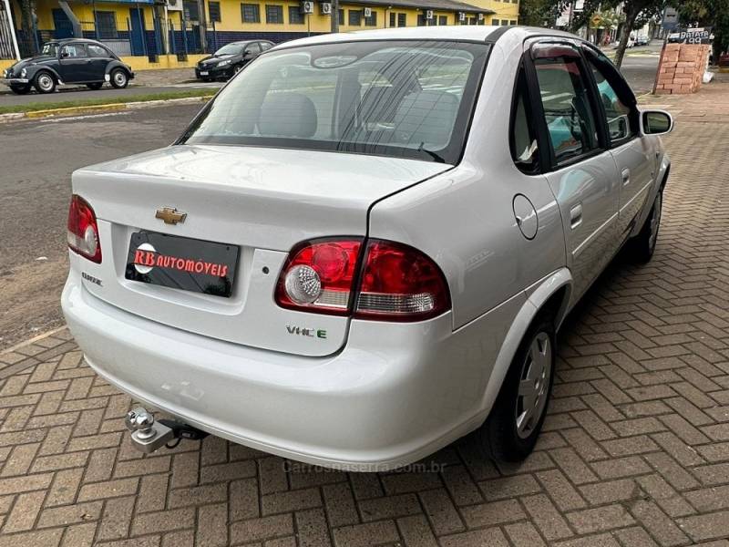 CHEVROLET - CLASSIC - 2011/2011 - Branca - R$ 24.900,00