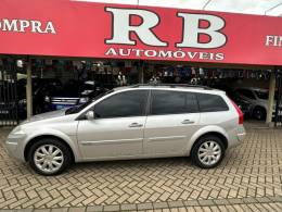RENAULT - MÉGANE - 2011/2012 - Prata - R$ 36.900,00