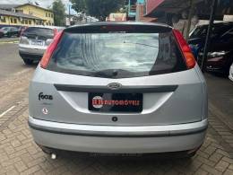 FORD - FOCUS - 2009/2009 - Prata - R$ 27.900,00