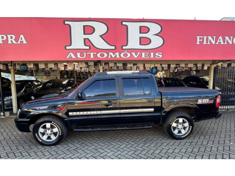 CHEVROLET - S10 - 2009/2010 - Preta - R$ 82.900,00