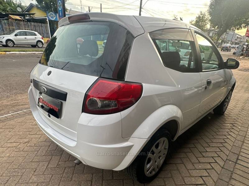 FORD - KA - 2009/2009 - Branca - R$ 22.900,00