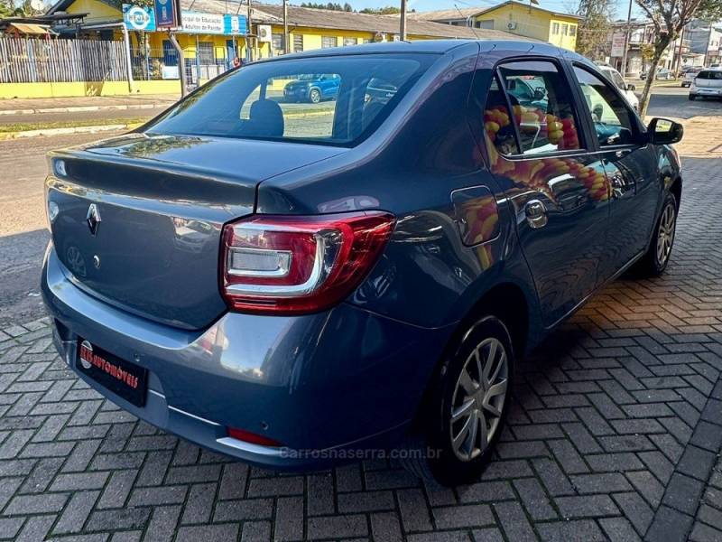 RENAULT - LOGAN - 2013/2014 - Cinza - R$ 36.900,00