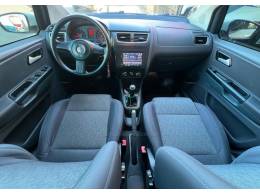 VOLKSWAGEN - FOX - 2013/2013 - Branca - R$ 37.900,00