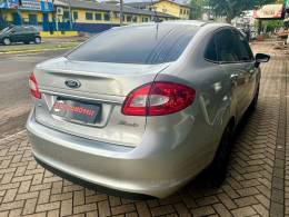 FORD - FIESTA - 2011/2011 - Cinza - R$ 37.900,00