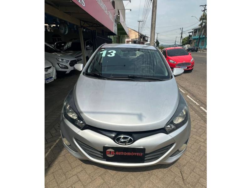 HYUNDAI - HB20 - 2013/2013 - Prata - R$ 45.900,00
