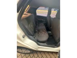 FIAT - PALIO - 2015/2015 - Branca - R$ 37.900,00