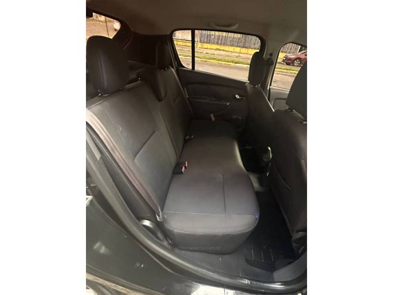 RENAULT - SANDERO - 2015/2015 - Preta - R$ 43.900,00